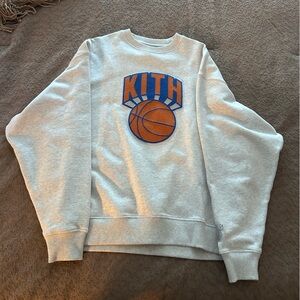 RARE KITH KNICKS CREWNECK MEDIUM